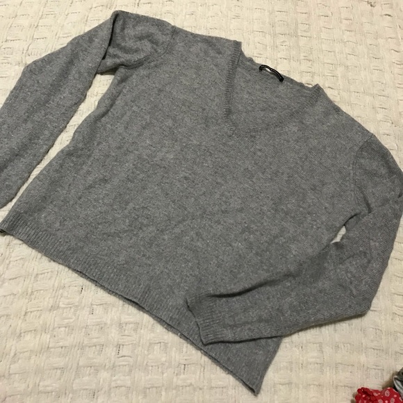 Brandy Melville Sweaters - - Brandy Melville sweater